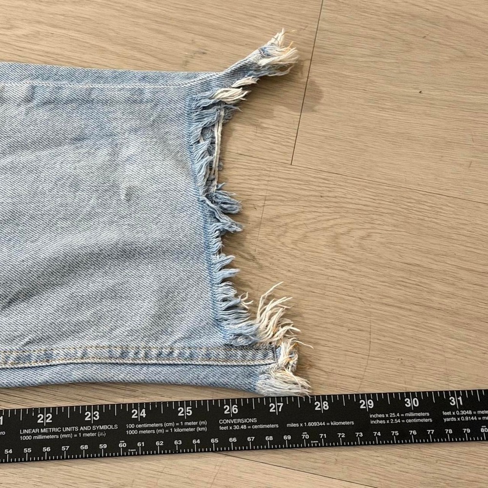 Free People We the Free Maggie Mid-Rise distressed hem Size 27 NWOT - Picture 6 of 6